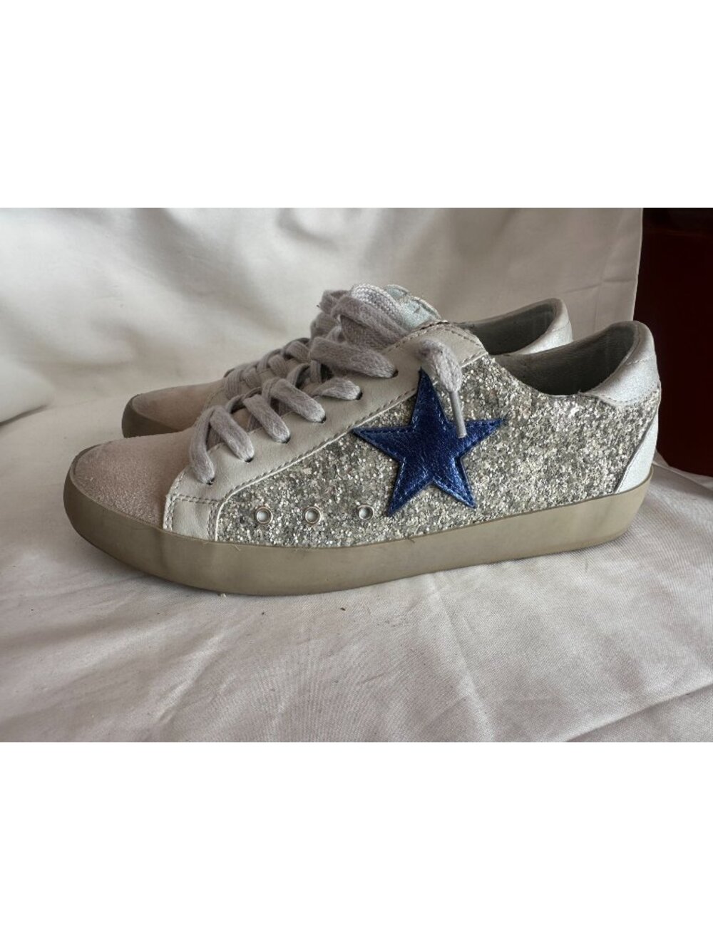 SHU SHOP Pearl Glitter Women's Low Top Lace-Up Leather Sneakers with navy star 7